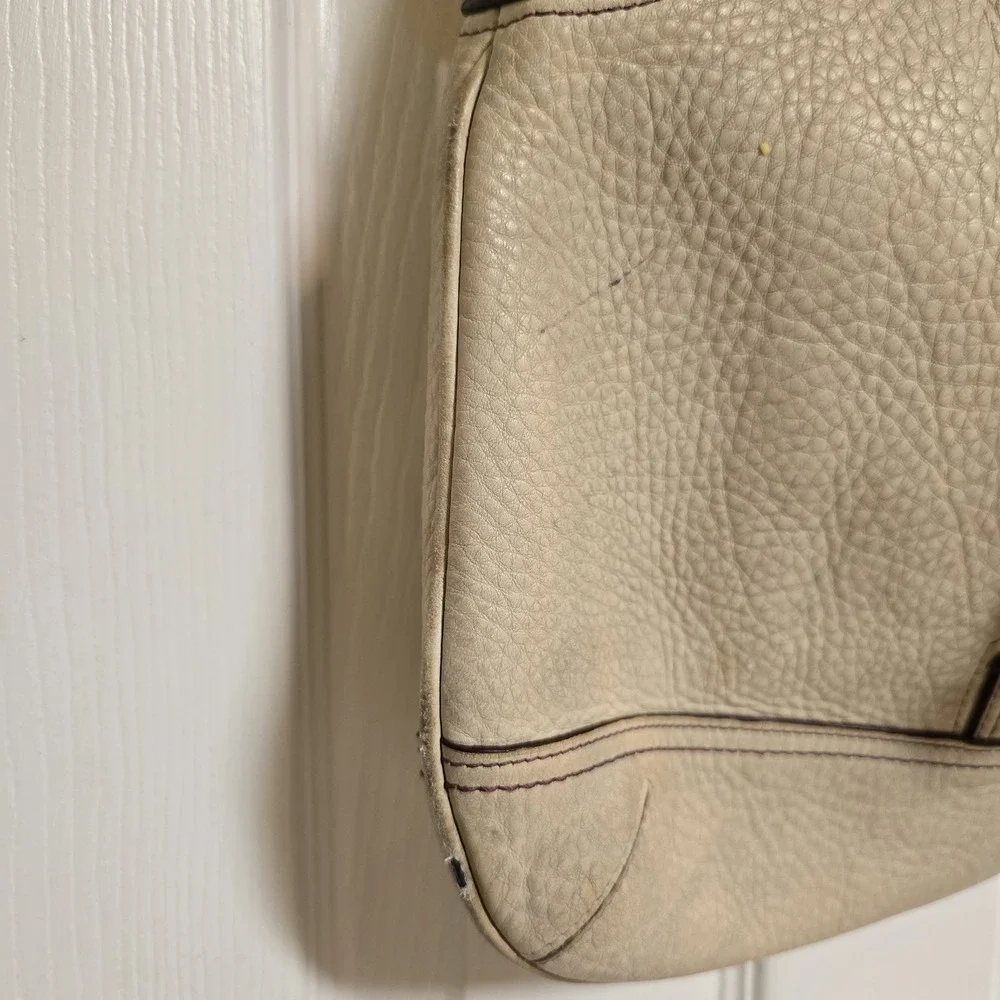 Coach Women's Leather Shoulder Bag Beige with Red Wine‎ Color